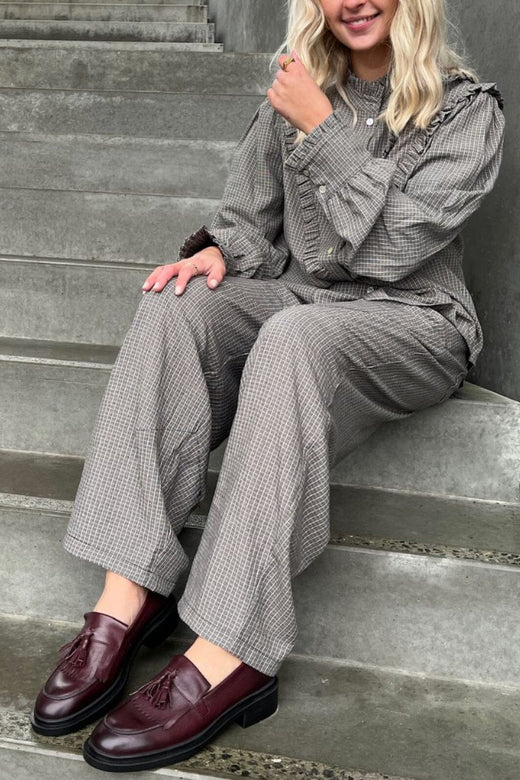 Stories From The Atelier By Copenhagen Shoes - As A Hug Pants CC8082 - 500 - Black/Cream