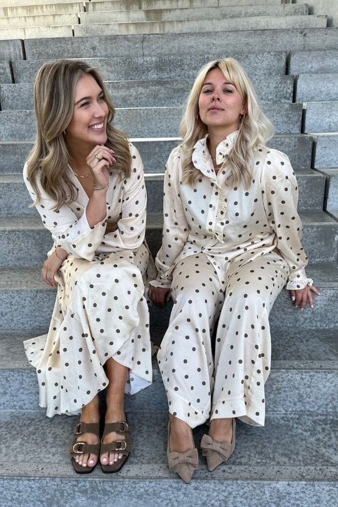 Stories From The Atelier By Copenhagen Shoes - The View Shirt CC8125 - 0012 - Off White/Brown